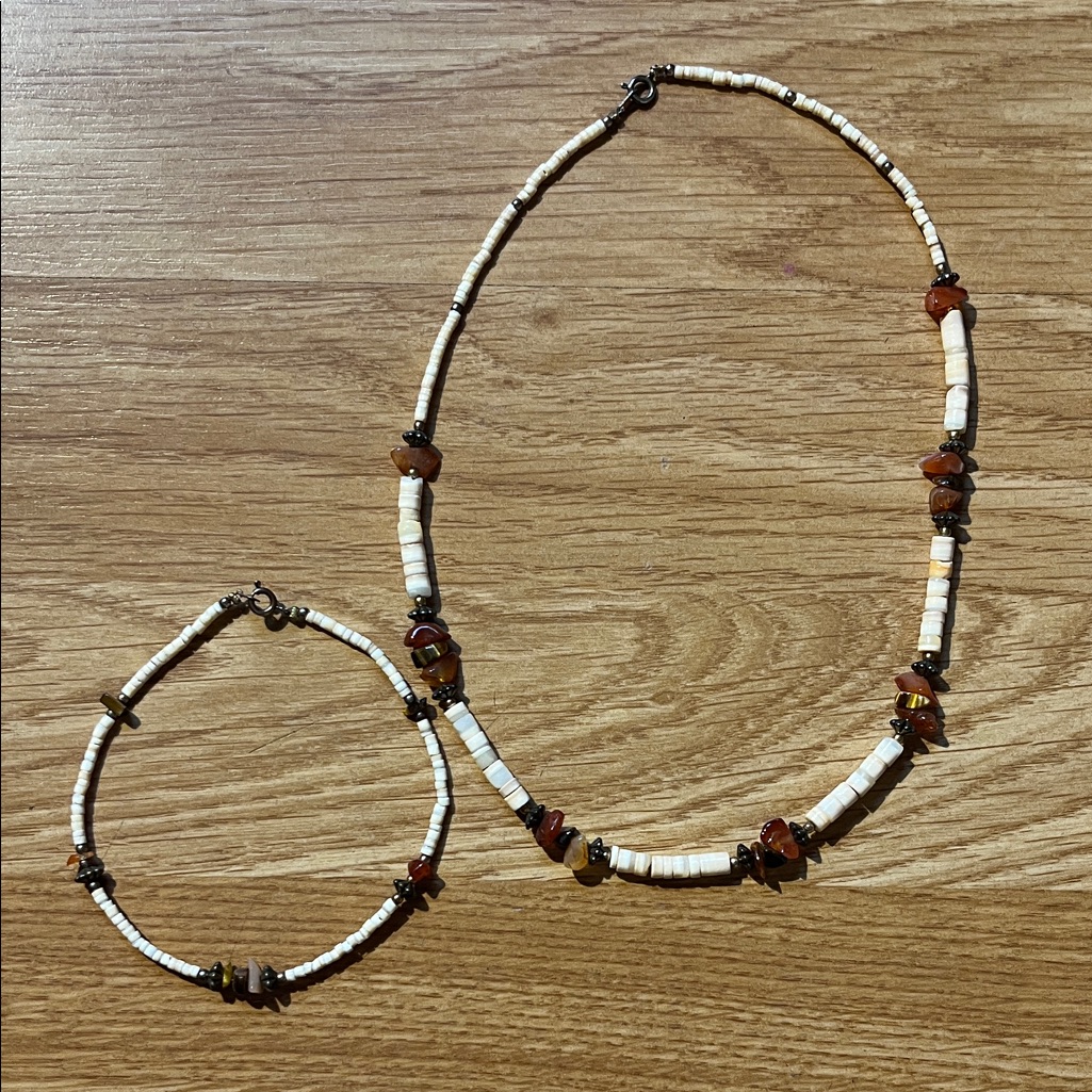 White And Brown Beaded Necklace And Bracelet Set 6$